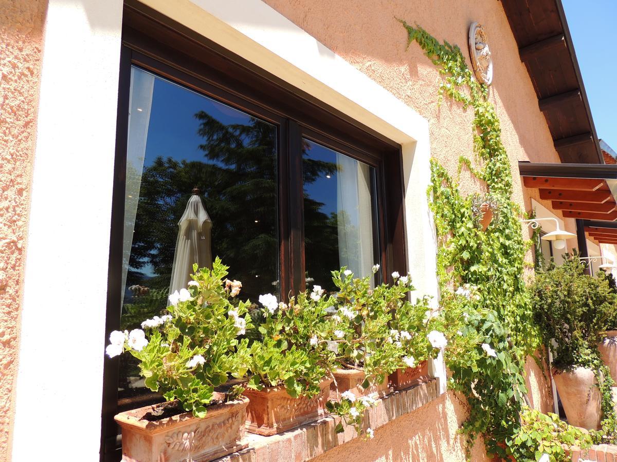 Il Refolo Bed & Breakfast Riardo Luaran gambar