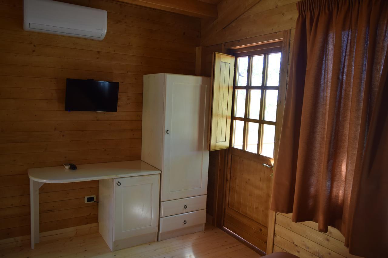 Il Refolo Bed & Breakfast Riardo Luaran gambar